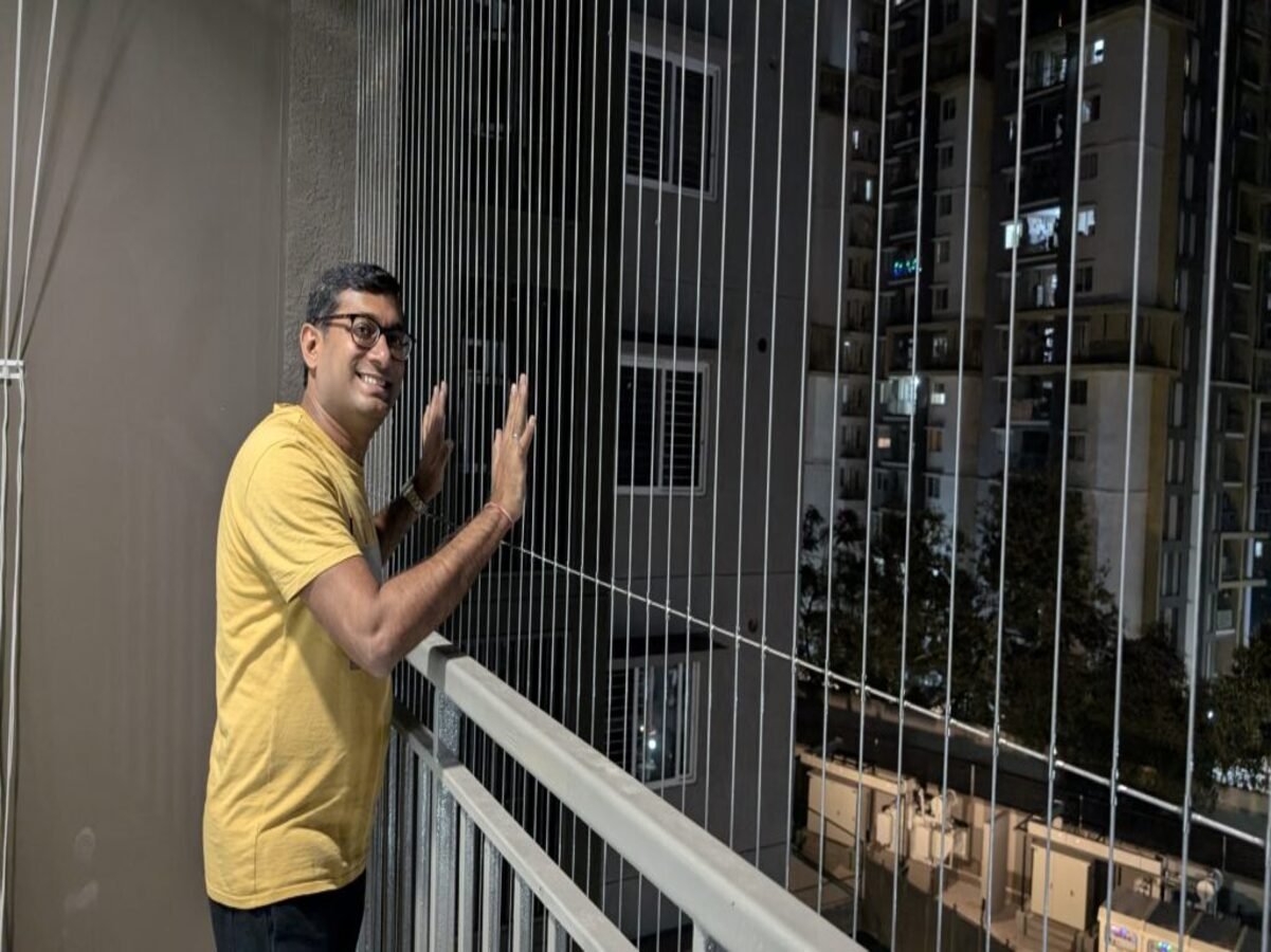 Invisible grill for apartment balcony