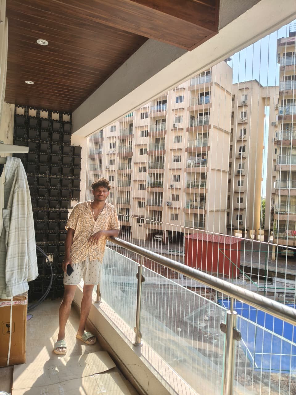 Invisible grill for balcony installation